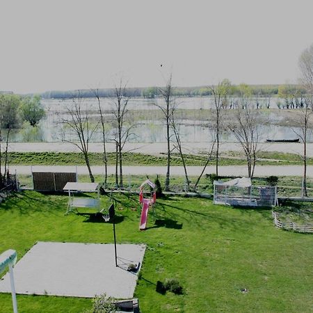 Old Fane'S Lodge Marasu Экстерьер фото
