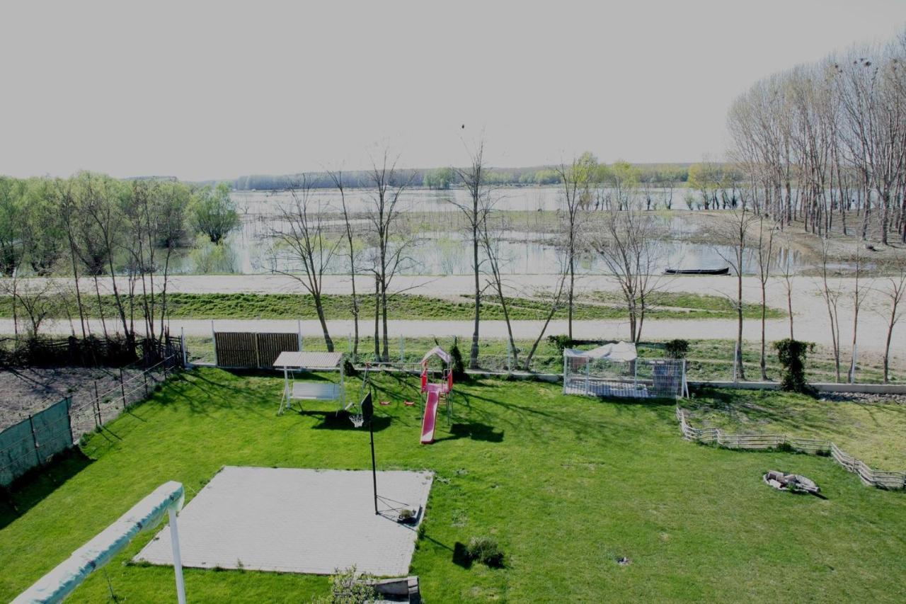 Old Fane'S Lodge Marasu Экстерьер фото